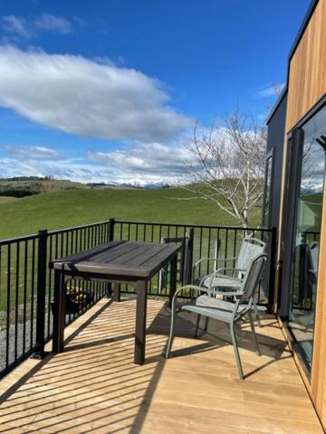 Boutique Tiny House - Te Anau Country Accommodation ภายนอก รูปภาพ